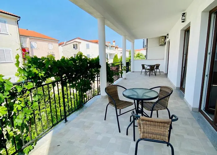 Vinko In - Istrien 3*